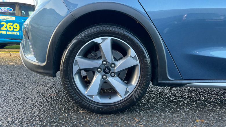 Ford Focus 1.0 EcoBoost 125 Active 5dr Petrol Hatchback